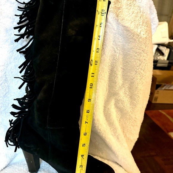 BLACK SUEDE BOOTS WITH FRINGE BACK N LEATHER LACING ON TOP OF BOOT - Picture 7 of 10